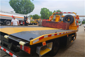 徐家汇附近拖车电话号码服务